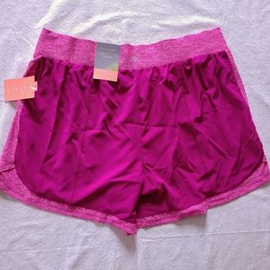 Running shorts with pockets